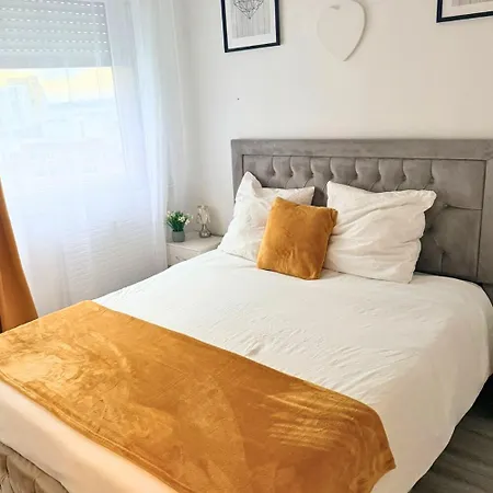 Practical Evry- Close To Paris Apartment *